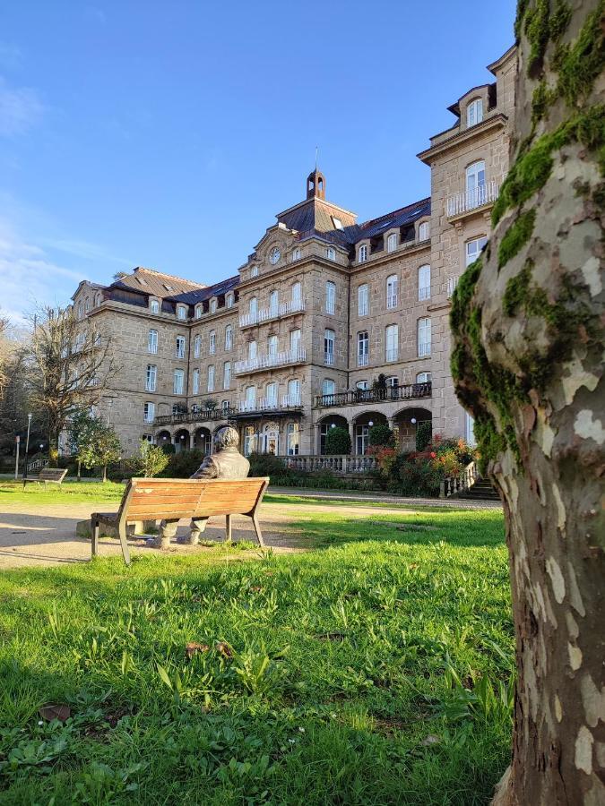 Апартаменты A Xanela De Balneario Мондарис-Бальнеарио Экстерьер фото